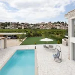 Rafaelia Premium With Private Pool In Villa *