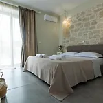 Rafaelia Premium With Private Pool In