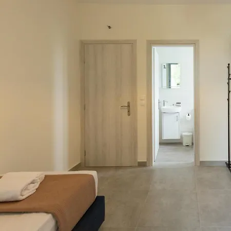 Rafaelia Premium With Private Pool In Villa *