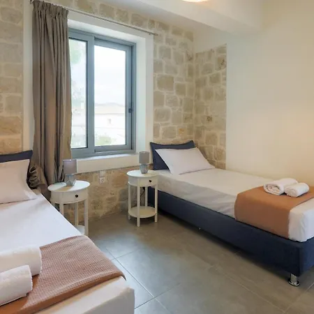 Βίλα Rafaelia Premium With Private Pool In