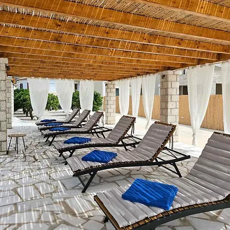 Βίλα Rafaelia Premium With Private Pool In