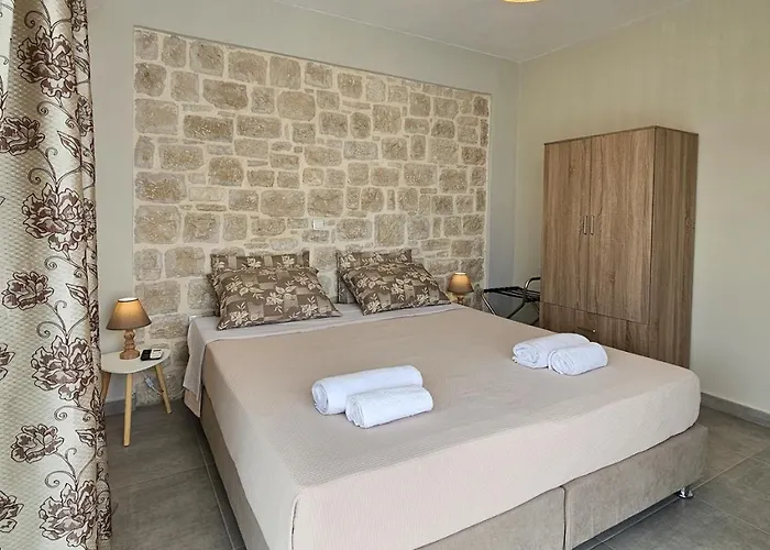 Rafaelia Premium With Private Pool In Villa *