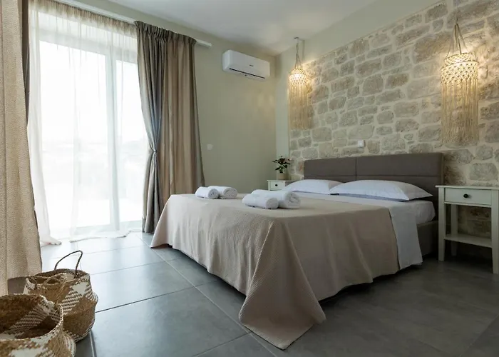 Rafaelia Premium With Private Pool In