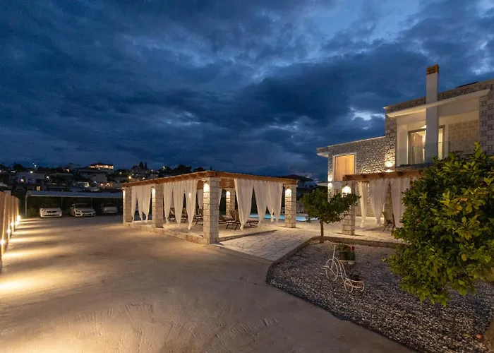 Rafaelia Premium With Private Pool In * Drepano (Argolis)