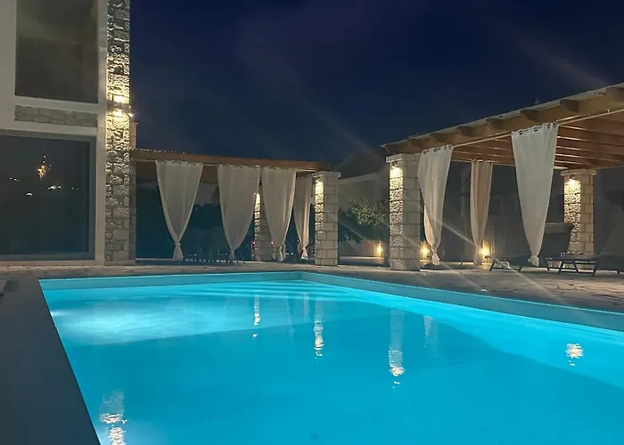 Villa Rafaelia Premium With Private Pool In *